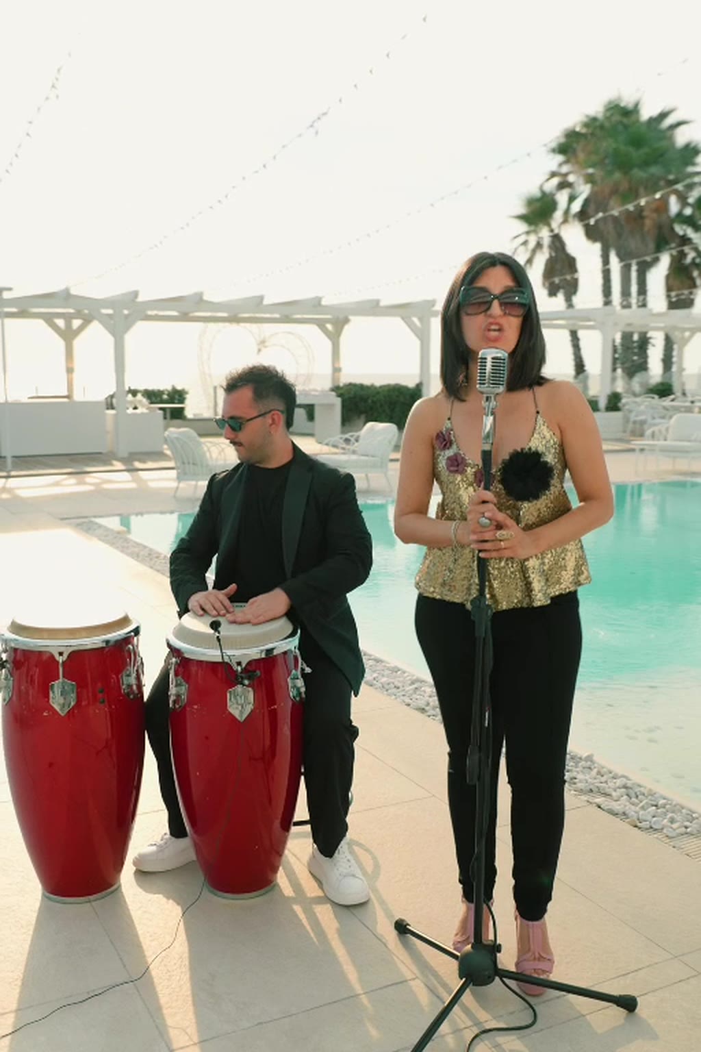 Voce & percussioni durante un matrimonio